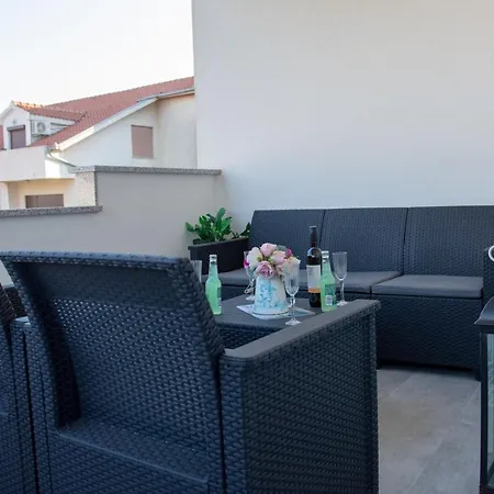 Apartment Sangalo *